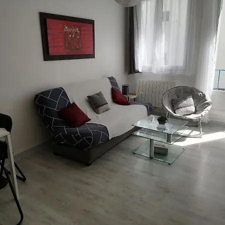 T2 Rive Droite Apartment